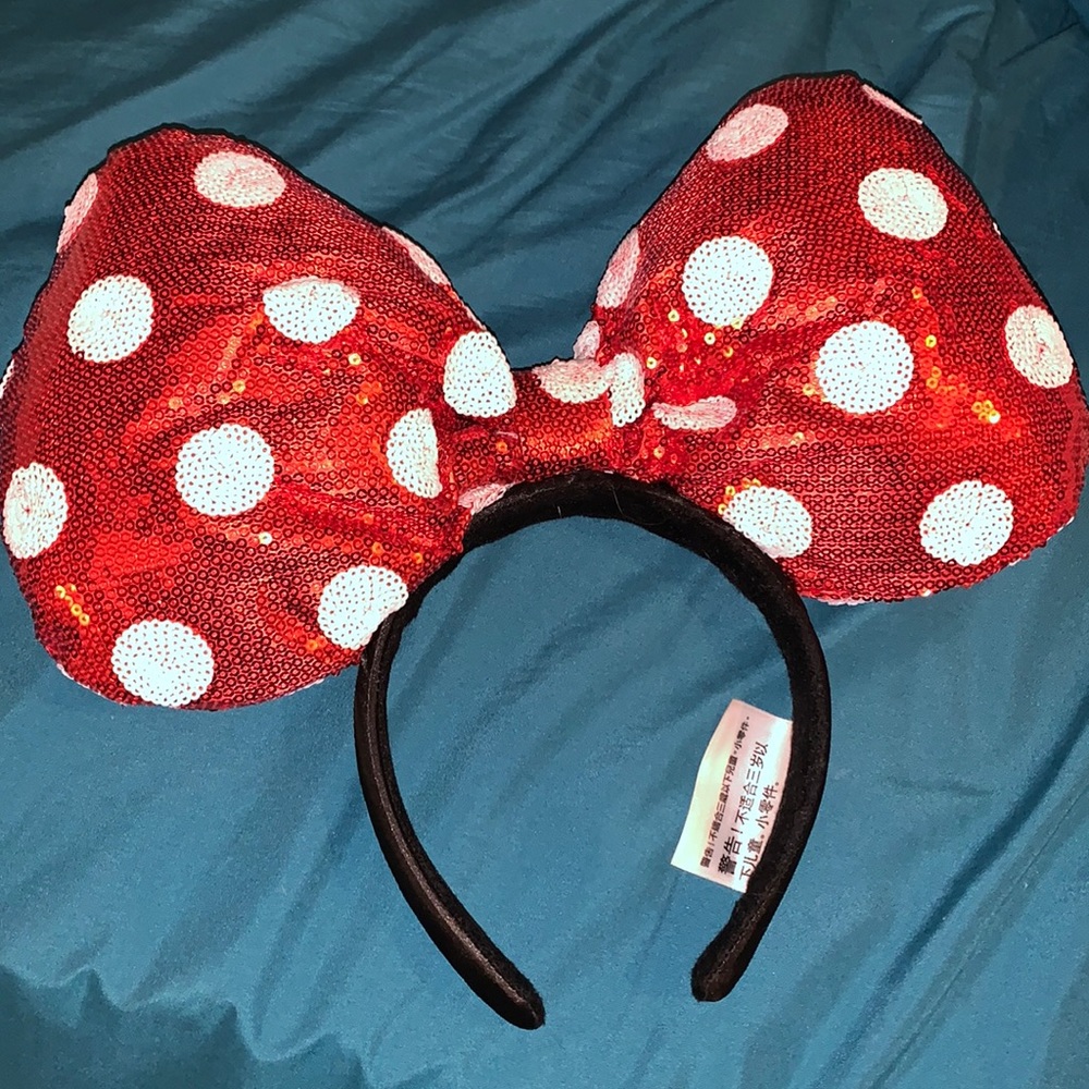 COPY - Minnie Mouse Bow Ears. Like New